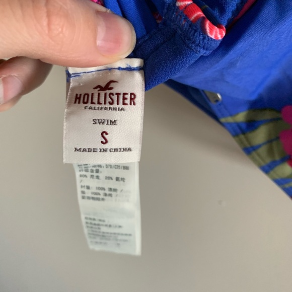 Hollister Floral High Neck Bathing Suit Top - Picture 5 of 5